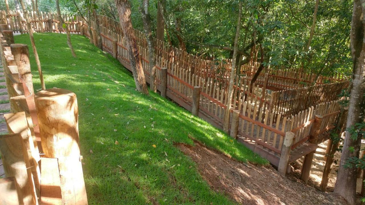 Park Veredas Com Acesso Ao Rio No Fundo Rio Quente Dış mekan fotoğraf